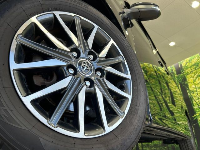 �y����16�C���`�A���~�z�C�[���z�O�ςɃ}�b�`���������A���~�z�C�[���𑕒����Ă���܂��B�e��ЊO�A���~�z�C�[����A�X�^�b�h���X�^�C�����戵�����Ă���܂��B���񂲑��k����������