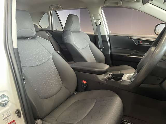 �^�]�Ȃ��L�X�Ƃ��Ă���^�]���₷�������������Ă��܂��������N���[�j���O�����{�ς݂ł��B