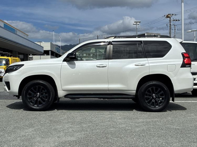 ランドクルーザープラド2.7 TX Lパッケージ マットブラック エディション 4WD