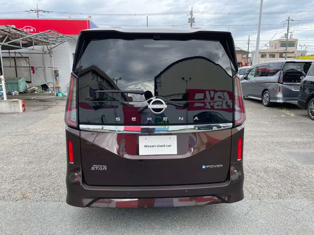 セレナ1.4 e-POWER ハイウェイスターV