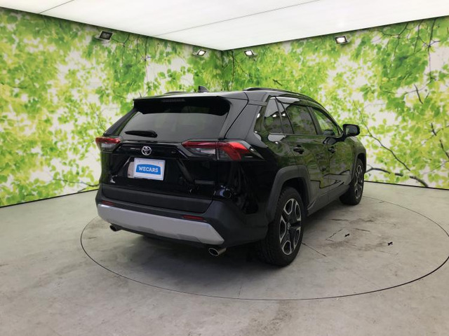 RAV42.0 アドベンチャー 4WD