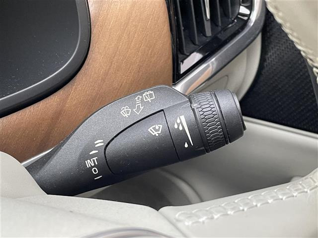 V90D4 インスクリプション ディーゼル