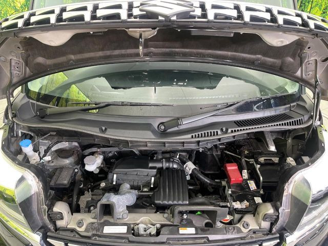 親切・丁寧な専門メカニックスタッフが応対!・車検・点検整備・事故等の修理などアフターサービスも安心。お車のカスタマイズもネクステージのサービススタッフまでご相談ください!