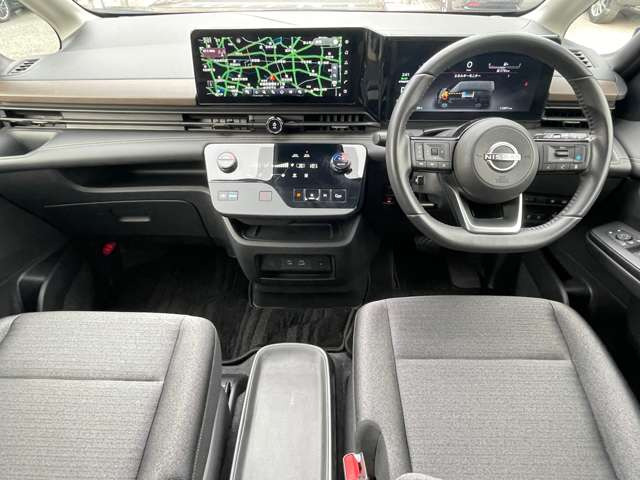 セレナ1.4 e-POWER ハイウェイスターV