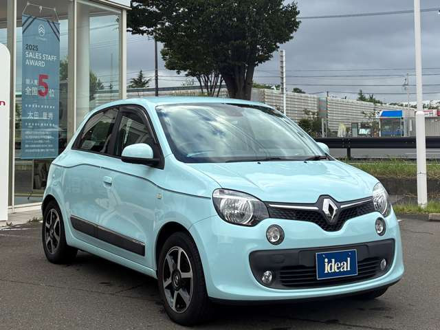 トゥインゴインテンス