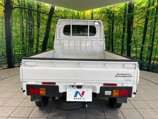 積み下ろしのしやすいデッキにはたっぷりと荷物を積み込んでいただけます。遊びから仕事まで、様々なシーンで頼れます♪