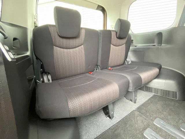 3��ڃV�[�g�͂�������ԗǍD����l�ł��������ƍ����Ē����܂��̂ŁA��l���ł̂��o���������N���N�ł��􂲉Ƒ��ŁA�C�̒m�ꂽ���ԂŁA�h���C�u�ɍs���̂��y���݂ł��ˁ�