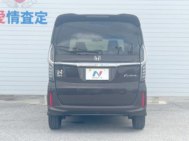 安心の最長10年・走行無制限保証(有償)をご用意。保証内容も充実はもちろん、無料点検&オイル交換や、年中無休の全国・24時間ロードサービスも付帯されておりますのでご安心下さい。
