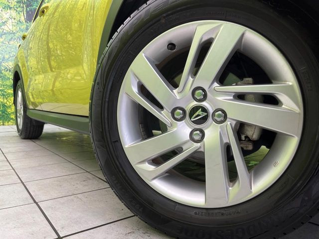 �y����16�C���`�A���~�z�C�[���z�O�ςɃ}�b�`���������A���~�z�C�[���𑕒����Ă���܂��B�e��ЊO�A���~�z�C�[����A�X�^�b�h���X�^�C�����戵�����Ă���܂��B���񂲑��k����������