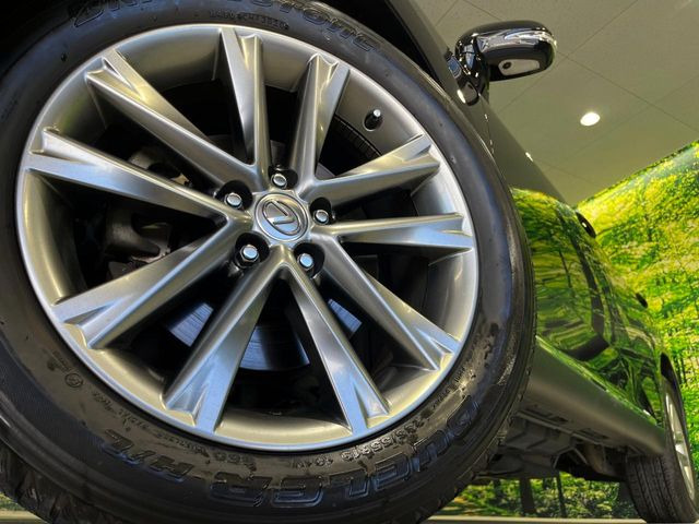 �y����19�C���`�A���~�z�C�[���z�O�ςɃ}�b�`���������A���~�z�C�[���𑕒����Ă���܂��B�e��ЊO�A���~�z�C�[����A�X�^�b�h���X�^�C�����戵�����Ă���܂��B���񂲑��k����������