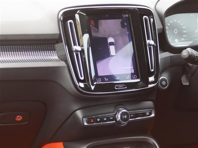XC40T4 AWD Rデザイン 4WD