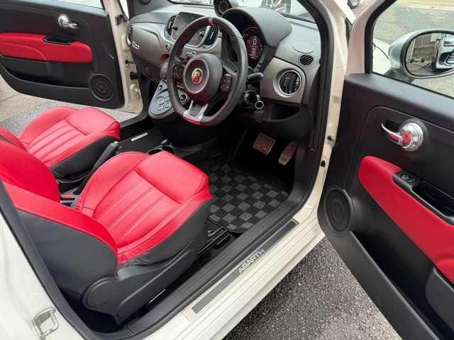 �A���~�X�|�[�c�y�_���EABARTH���S����X�J�b�t�v���[�g�B