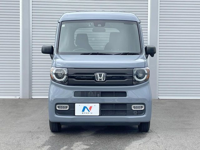 弊社では、全車『修復歴なし』のお車のみ取り扱っております。専任バイヤーによる厳選した仕入れの後、入庫後の車両チェックを行い、ネクステージが認定した高品質な中古車をご提供しております。