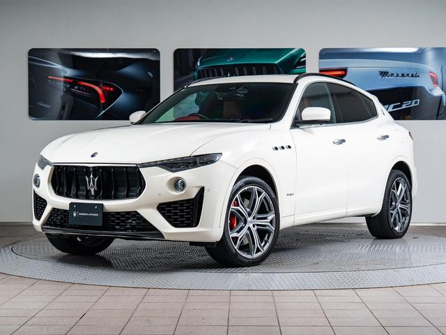 レヴァンテグランスポーツ 4WD
