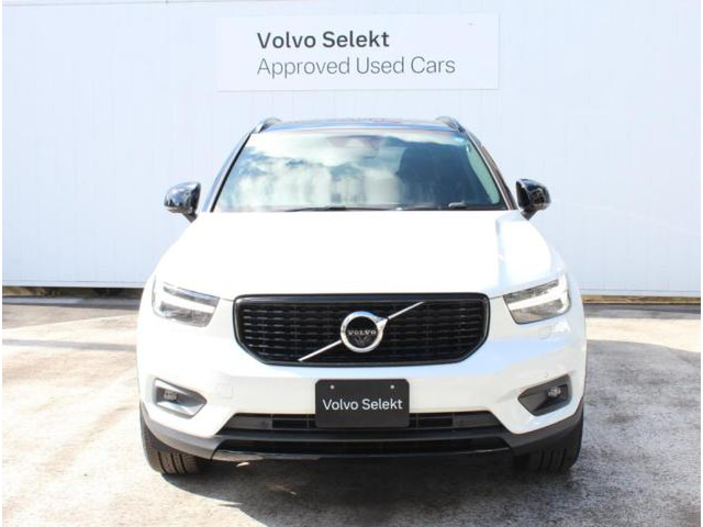 XC40B5 AWD Rデザイン 4WD