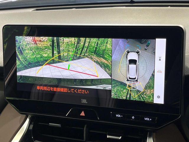 【パノラミックビューモニター】専用のカメラにより、上から見下ろしたような視点で360度クルマの周囲を確認することができます☆死角部分も確認しやすく、狭い場所での切り返しや駐車もスムーズに行えます。