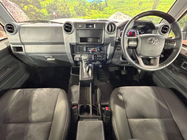 ランドクルーザー702.8 AX ディーゼル 4WD