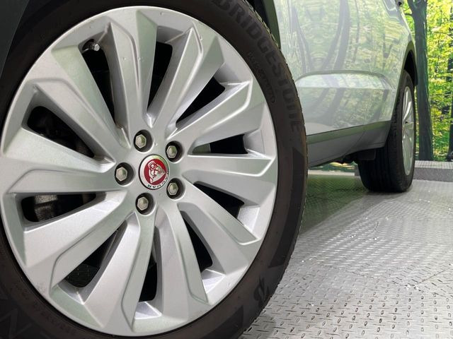 Eペイス2.0L P250 4WD