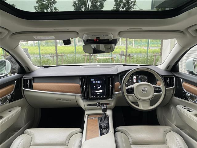 V90D4 インスクリプション ディーゼル