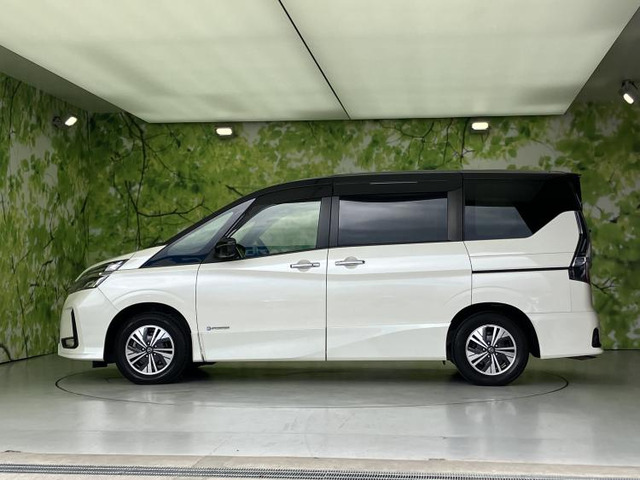 セレナ1.2 e-POWER ハイウェイスターV