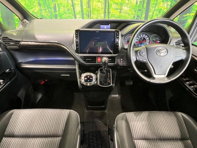 ヴォクシー2.0 ZS