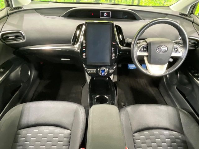 プリウスPHV1.8 A