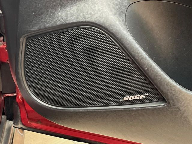 �yBOSE�T�E���h�V�X�e���z�[���̃i�r�@�\�͂������A���x�ȃ`���[�j���O�\�͂����ڂ���Ă���A�������ȉ��y�����y���݂��������܂���