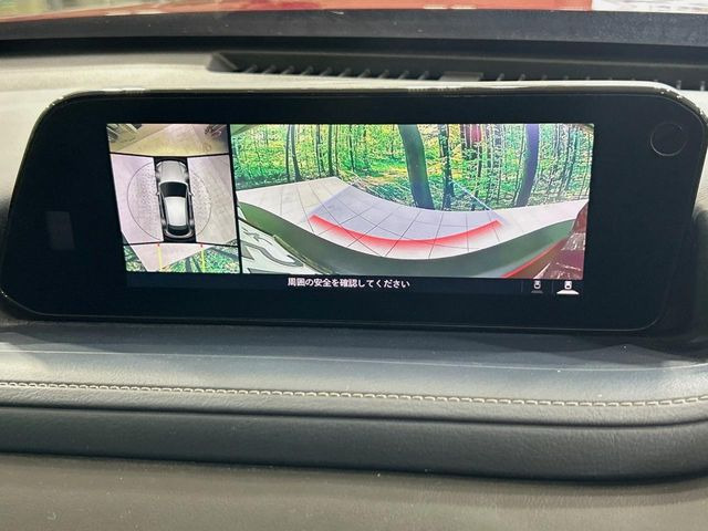 【360&deg;ビューモニター】専用のカメラにより、上から見下ろしたような視点で360度クルマの周囲を確認することができます☆死角部分も確認しやすく、狭い場所での切り返しや駐車もスムーズに行えます。