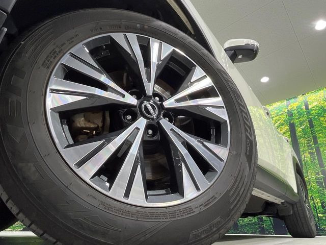 �y����18�C���`�A���~�z�C�[���z�O�ςɃ}�b�`���������A���~�z�C�[���𑕒����Ă���܂��B�e��ЊO�A���~�z�C�[����A�X�^�b�h���X�^�C�����戵�����Ă���܂��B���񂲑��k����������