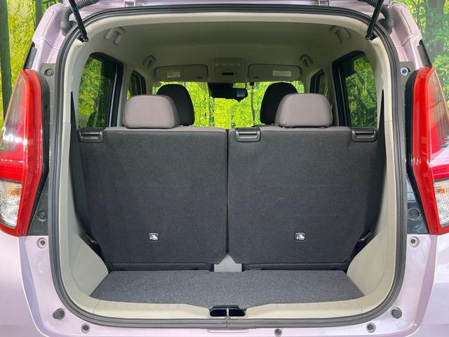 普段のお買い物や通勤、送迎等に十分な荷室スペースを確保しております。セカンドシートを倒すと、大きな荷物の積載も可能です♪
