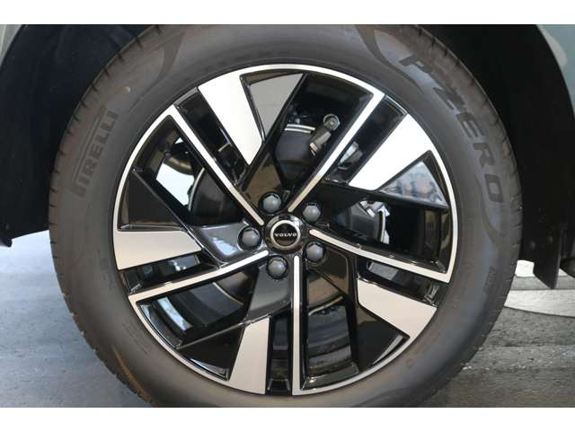 XC60ウルトラ B5 AWD 4WD