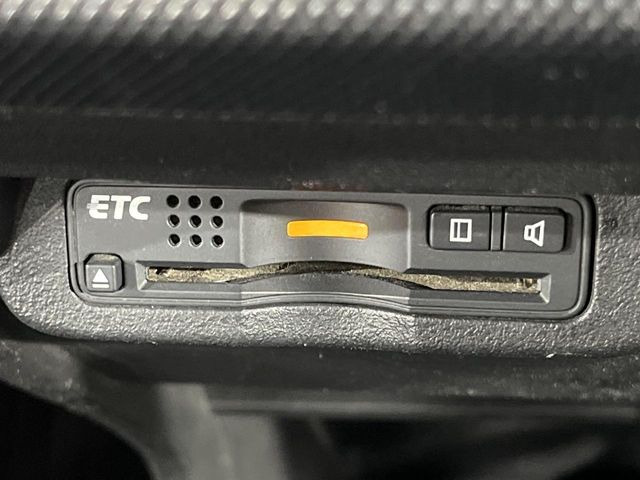 【ETC】高速道路の料金所をストレスなく通過!話題のスポットやサービスエリアに多い「スマートIC」利用時は必須のアイテムです。当店でセットアップを実施、ご納車当日からすぐにご利用いただけます!