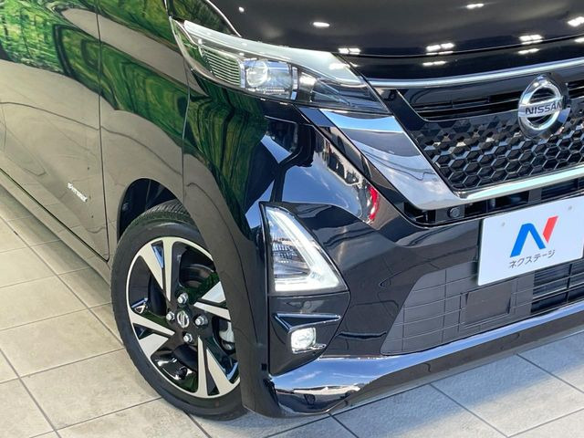 �yLED�w�b�h���C�g�z���V����ԑ��s�����ǍD�Ȏ��E���m�ۂ����S���ĉ^�]�ł��鍂�P�xLED�w�b�h���C�g�𑕔�!�_�����x�������A����d�͂��}�����Ă��܂��B