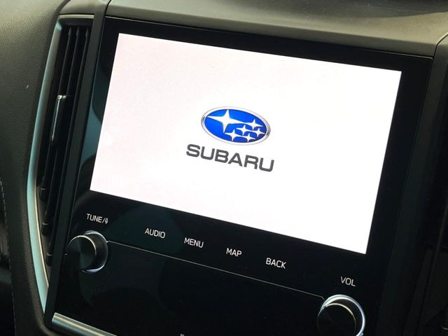 �y�����i�r�z�l�C�̏����i�r�𑕔����Ă���܂��B�i�r�̎g���₷���͂������A�I�[�f�B�I�@�\���[��!�L�����v�◷�s�͂������A�ʋ΂┃�����ȂǕ��i�̃h���C�u���y�����Ȃ�͂���