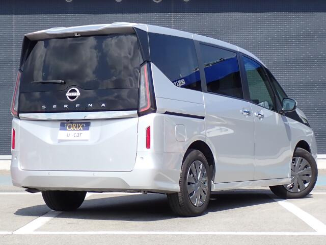 オリックス認定中古車は御納車前に全車12または24ヶ月月点検を実施しオイル、エレメント、全ワイパーゴム、エアコンフィルターは無条件で新品に交換致します。安心の充実整備です。