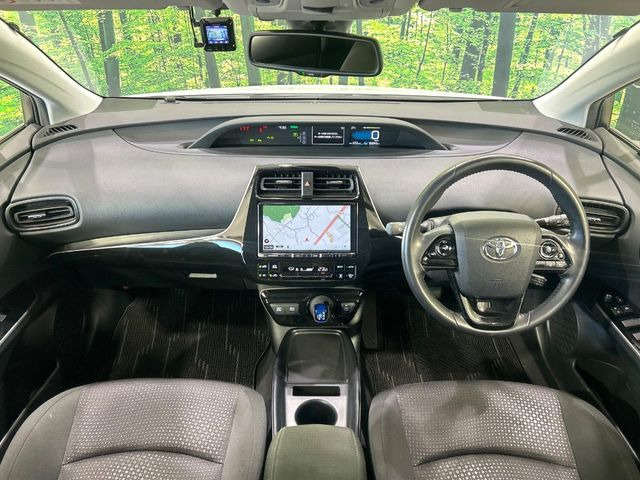 プリウス1.8 S セーフティ プラスII