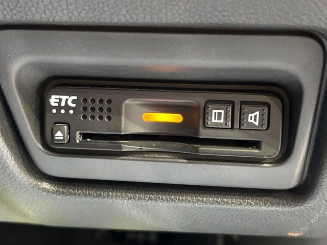 【ETC】高速道路の料金所をストレスなく通過!話題のスポットやサービスエリアに多い「スマートIC」利用時は必須のアイテムです。当店でセットアップを実施、ご納車当日からすぐにご利用いただけます!