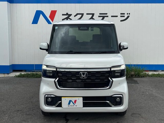 弊社では、全車『修復歴なし』のお車のみ取り扱っております。専任バイヤーによる厳選した仕入れの後、入庫後の車両チェックを行い、ネクステージが認定した高品質な中古車をご提供しております。