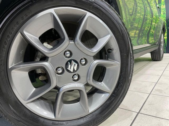 �y����16�C���`�A���~�z�C�[���z�O�ςɃ}�b�`���������A���~�z�C�[���𑕒����Ă���܂��B�e��ЊO�A���~�z�C�[����A�X�^�b�h���X�^�C�����戵�����Ă���܂��B���񂲑��k����������