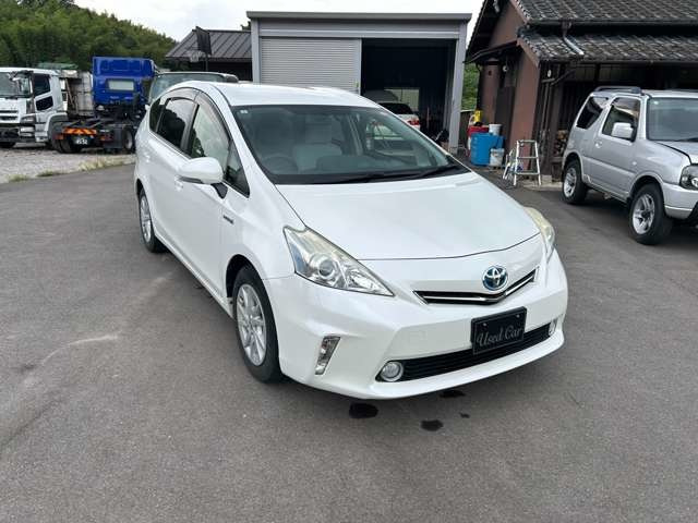 プリウスα1.8 S