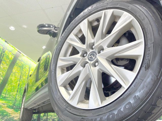�y����19�C���`�A���~�z�C�[���z�O�ςɃ}�b�`���������A���~�z�C�[���𑕒����Ă���܂��B�e��ЊO�A���~�z�C�[����A�X�^�b�h���X�^�C�����戵�����Ă���܂��B���񂲑��k����������