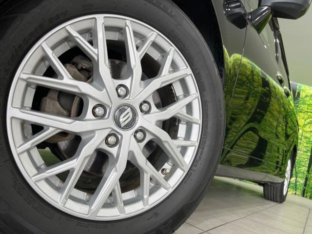�y16�C���`�A���~�z�C�[���z�O�ςɃ}�b�`�����A���~�z�C�[���𑕒����Ă���܂��B�e��A���~�z�C�[����A�X�^�b�h���X�^�C�����戵�����Ă���܂��B���񂲑��k����������