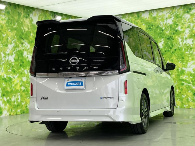 セレナ1.4 e-POWER ハイウェイスターV