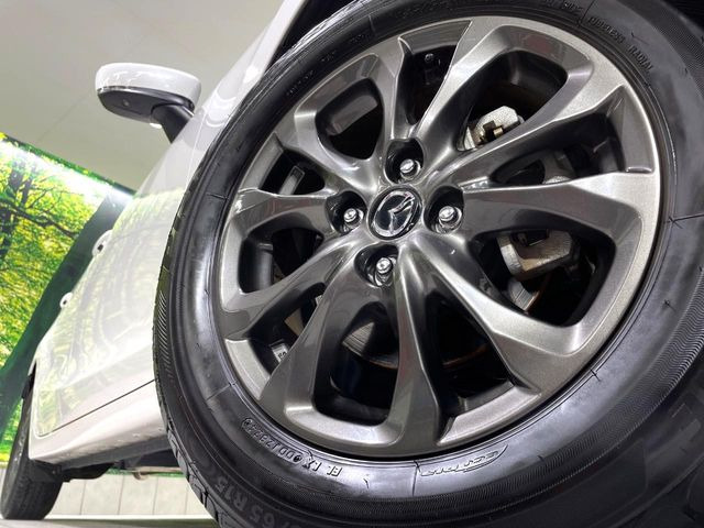 �y����15�C���`�A���~�z�C�[���z�O�ςɃ}�b�`���������A���~�z�C�[���𑕒����Ă���܂��B�e��ЊO�A���~�z�C�[����A�X�^�b�h���X�^�C�����戵�����Ă���܂��B���񂲑��k����������