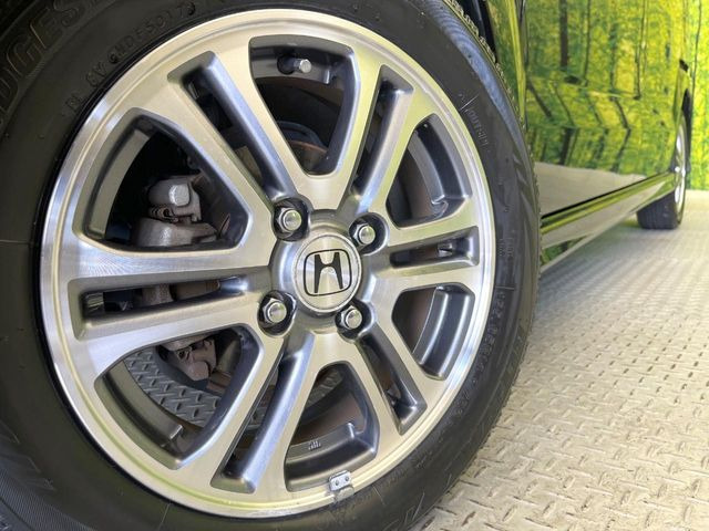 �y����14�C���`�A���~�z�C�[���z�O�ςɃ}�b�`���������A���~�z�C�[���𑕒����Ă���܂��B�e��ЊO�A���~�z�C�[����A�X�^�b�h���X�^�C�����戵�����Ă���܂��B���񂲑��k����������