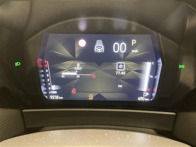 DS4リヴォリ ブルーHDi コクリコ エディション ディーゼル