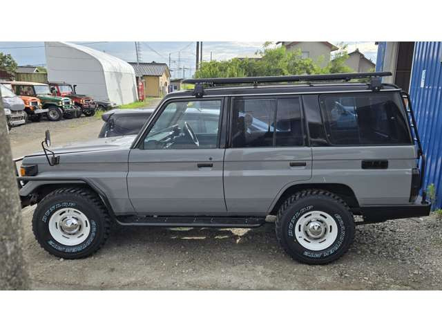 ランドクルーザー703.5 LX ディーゼル 4WD