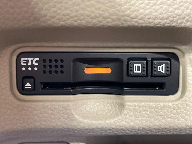 【ETC】高速道路の料金所をストレスなく通過!話題のスポットやサービスエリアに多い「スマートIC」利用時は必須のアイテムです。当店でセットアップを実施、ご納車当日からすぐにご利用いただけます!