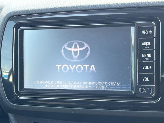 �y�����i�r�z�l�C�̏����i�r�𑕔����Ă���܂��B�i�r�̎g���₷���͂������A�I�[�f�B�I�@�\���[��!�L�����v�◷�s�͂������A�ʋ΂┃�����ȂǕ��i�̃h���C�u���y�����Ȃ�͂���