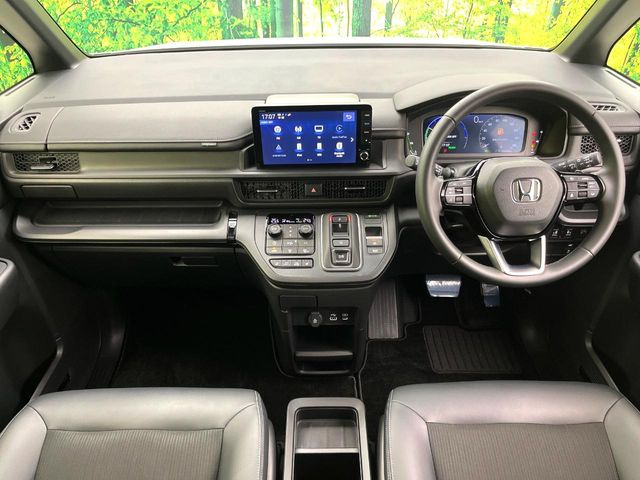 ステップワゴン2.0 e:HEV スパーダ